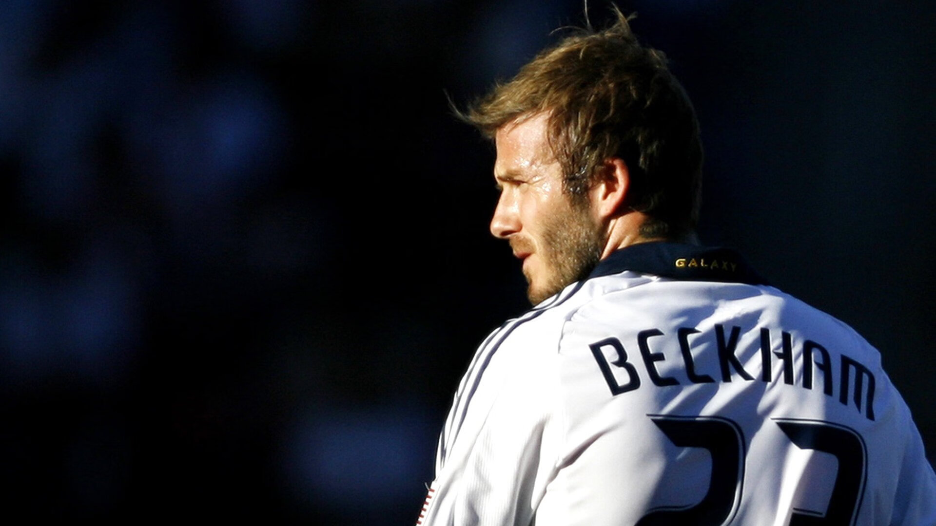 ayx-卢卡·乌兰多蝶泳展现大将风范