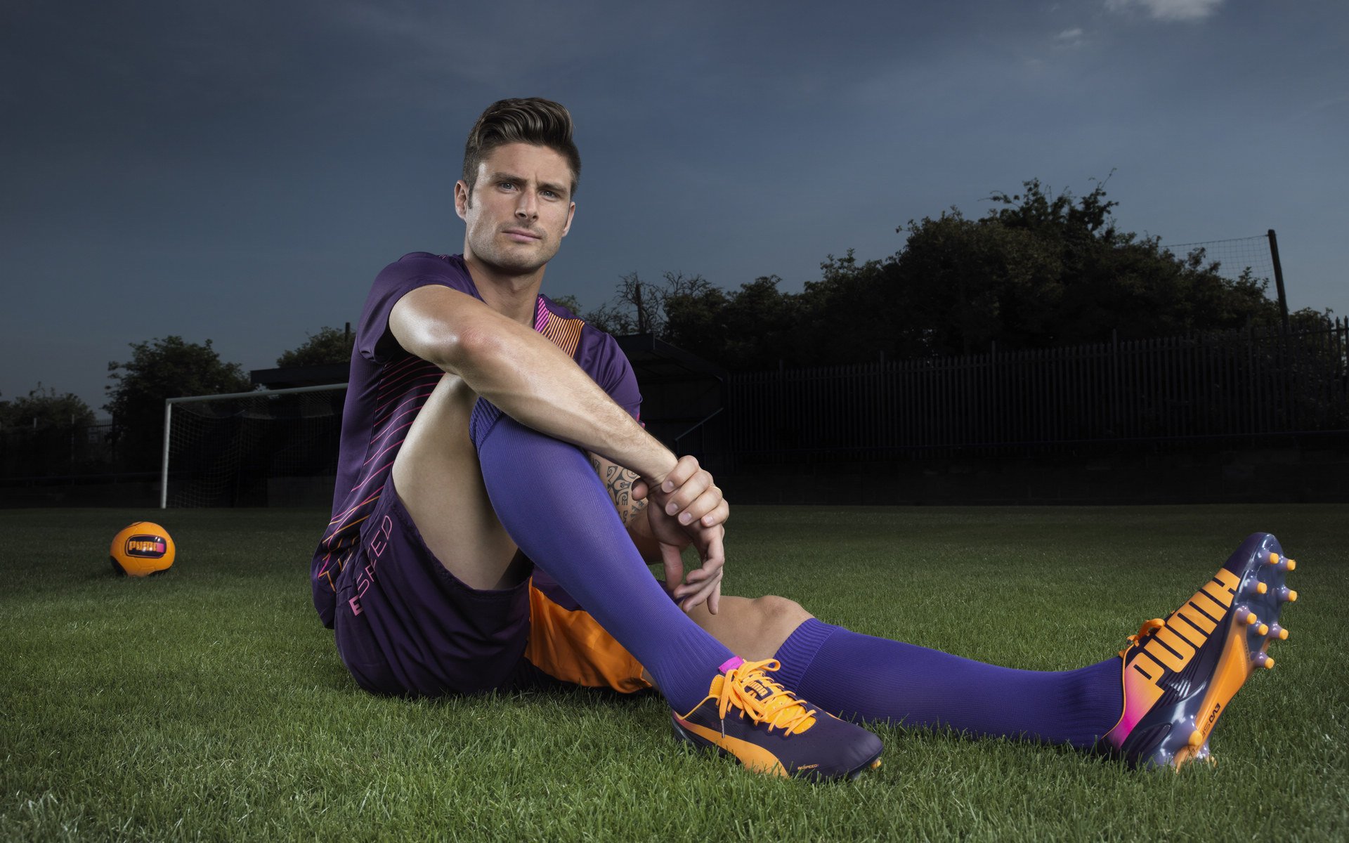 曼联更衣室曝光新季装修风格清新,曼联更衣室曝光新季装修风格清新视频